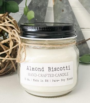 A phthalate-free Almond Biscotti Mason Jar Candle, handcrafted with high-quality 8 oz para-soy wax and fragrant oils. This enticing candle promises the irresistible aroma of freshly baked treats, perfect for creating a cozy atmosphere in your home.